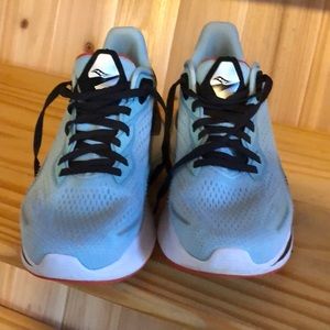 Saucony Endorphin Sneakers